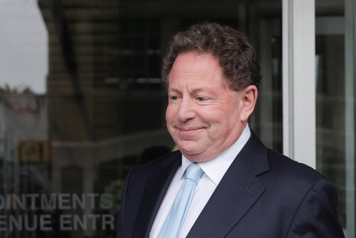 Bobby Kotick will remain CEO of Activision Blizzard until the end of 2023