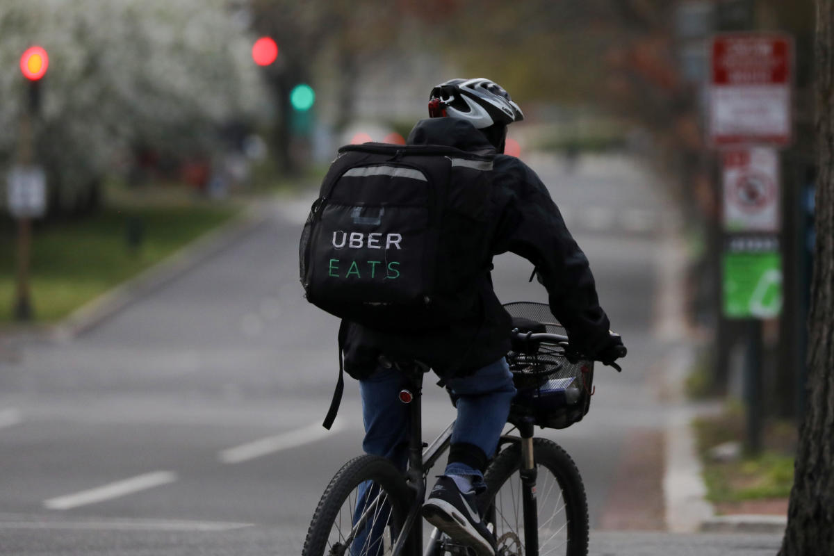Uber Eats now lets you collect orders from two places
